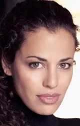 Афина Карканис